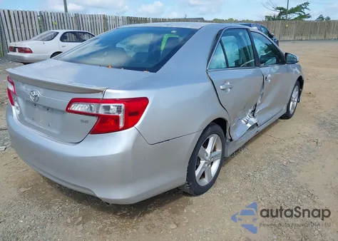 2013 Toyota Camry Se z USA, uszkodzony, nr VIN 4T1BF1FK5DU282734